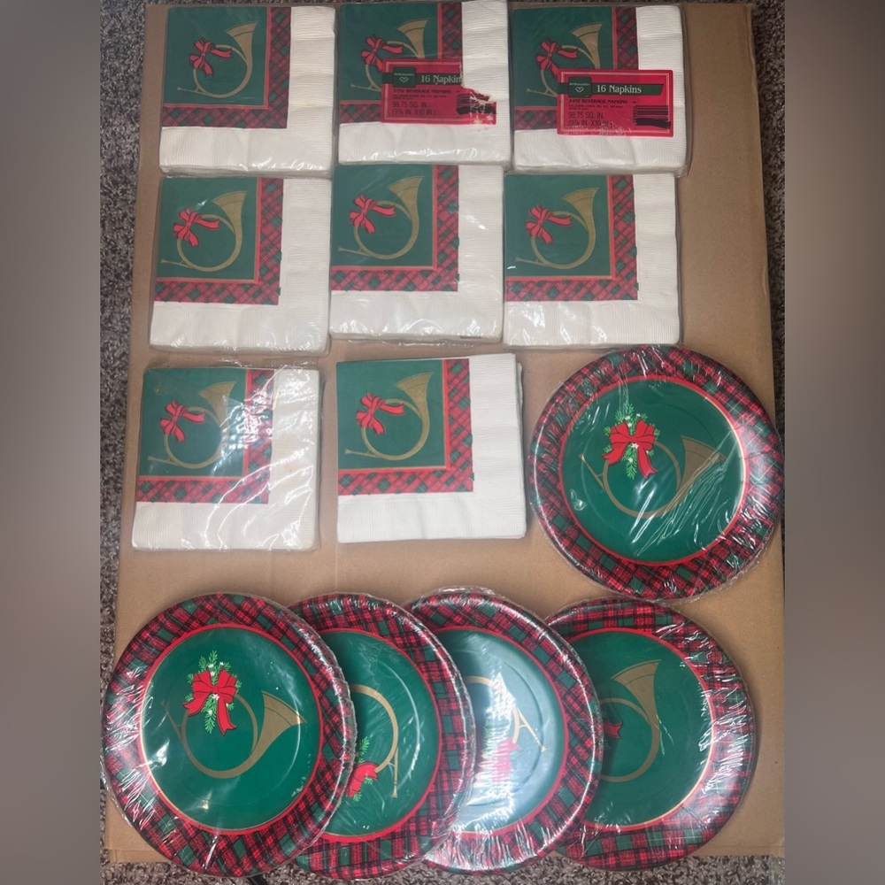 Vintage Hallmark Christmas Ambassador Party Paper Plates Napkins Bugle Holiday